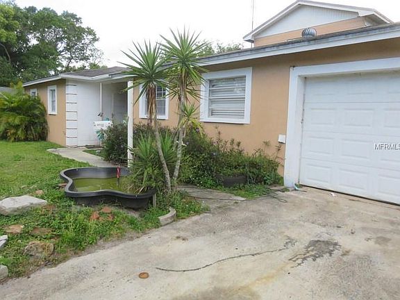 3rd image of 2532 Lake Ellen Cir