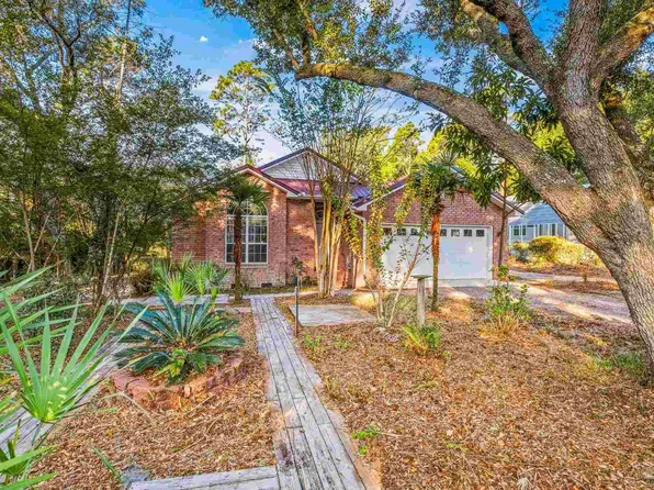 1816 Spanish Cove Dr N, Lillian, AL 36549