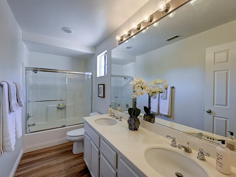 20340 Channing Ln — Photo 16