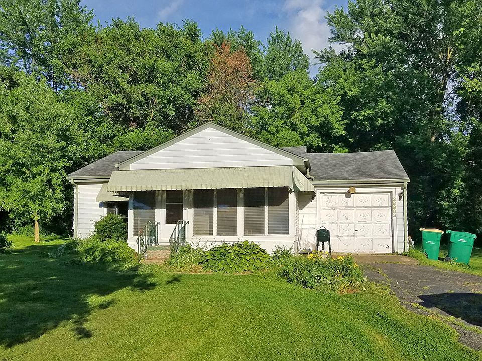 1st image of 38983 N Cedar Crest Dr