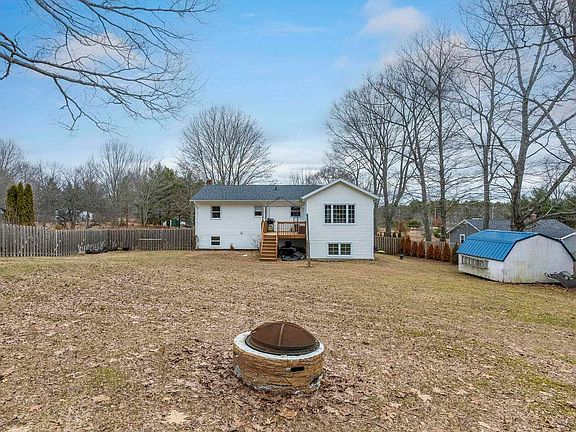 2nd image of 21 Clairmont Rd E