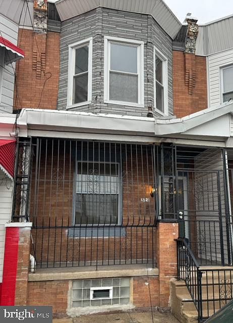 1st image of 1821 E Clearfield St