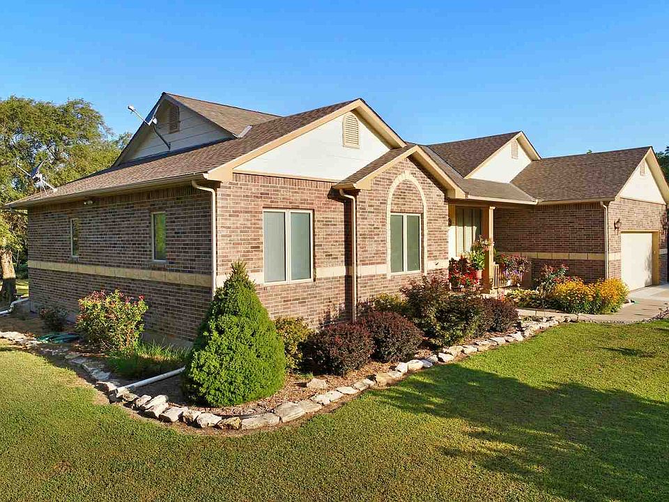 1st image of 4717 SE 180th St