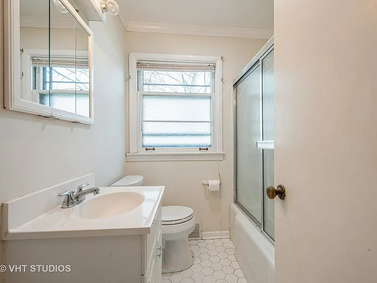 226 Latrobe Ave — Photo 10