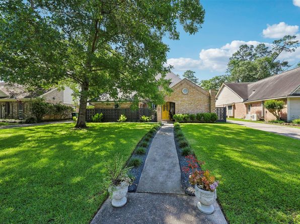 11 Devonshire Dr, Conroe, TX 77304