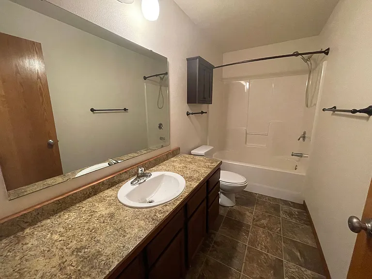 4516 Westport Pkwy — Photo 12