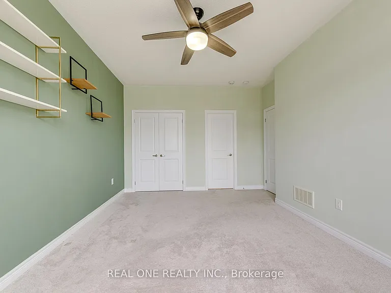 140 Zachary Cres — Photo 37