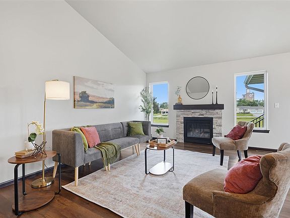 5th image of 5025 Bluestem St SW