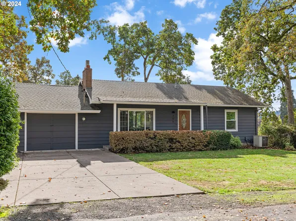 705 E Exeter St, Gladstone, OR 97027