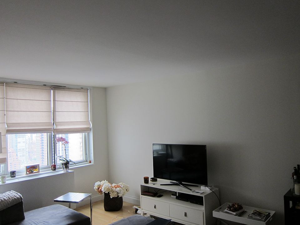 1st image of 211 E 46th St #31A