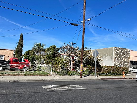 3rd image of 6013 Maywood Ave APT 16