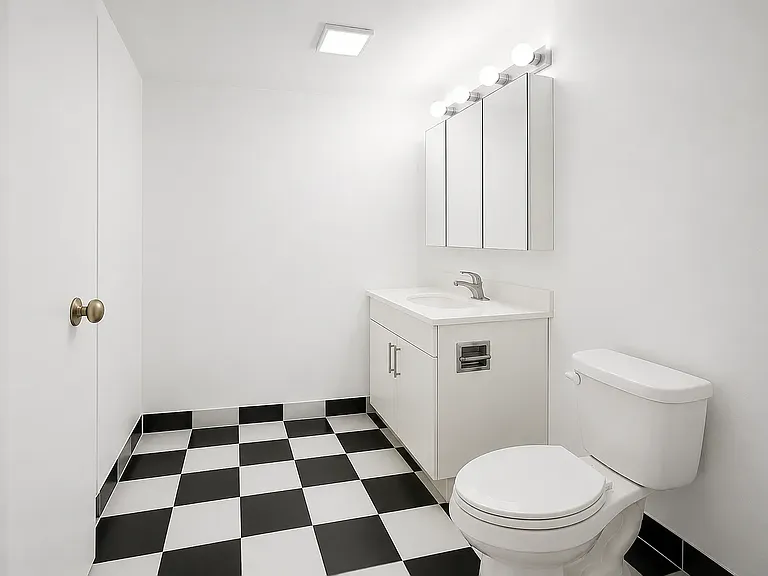 131 E 83rd St #6B — Photo 3