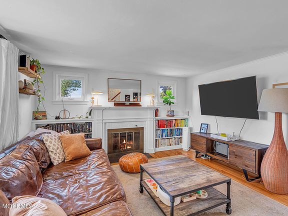 5th image of 2151 8th Avenue