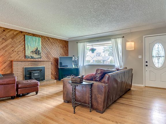3rd image of 4908 NE 34th St