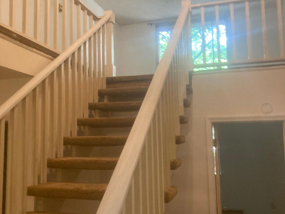 1st image of 245 Delaware St #111