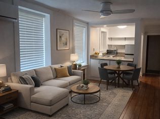 112 E Harris St APT 101, Savannah, GA 31401