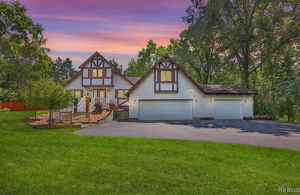 2707 Mason Rd, Howell, MI 48843 Zillow