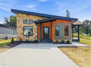203 Granite Dr, Sevierville, TN 37876