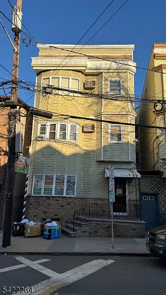 64 Congress St photo 1