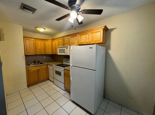 251 SE 23rd St APT 2, Fort Lauderdale, FL 33316