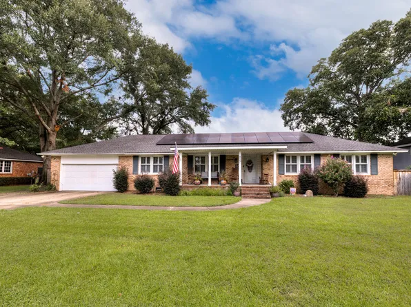 827 Bay Blossom Ave, Sumter, SC 29150