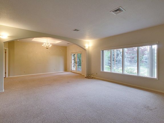 3rd image of 1550 Gray Lynn Dr