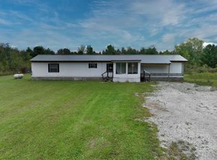 3075 Rossman Rd, Caro, MI 48723