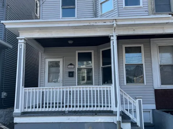 1653 W Norwegian St, Pottsville, PA 17901