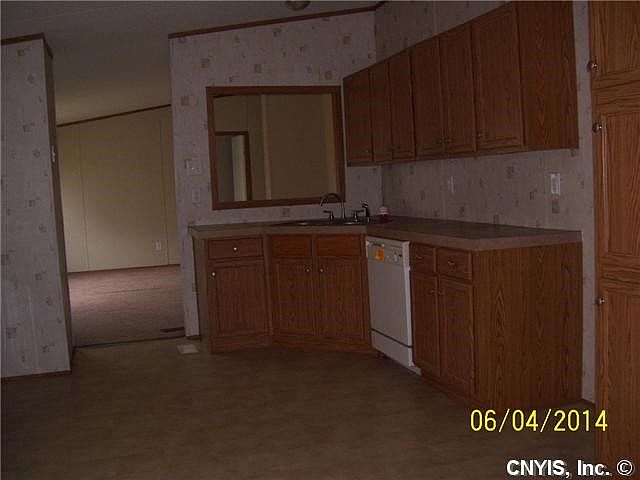 2nd image of 113 Northern Blvd