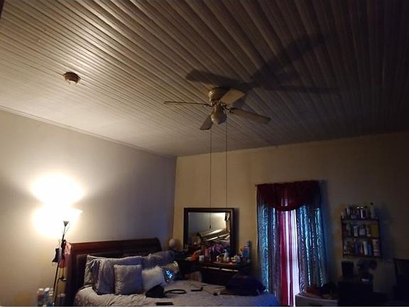 3rd image of 511 East St