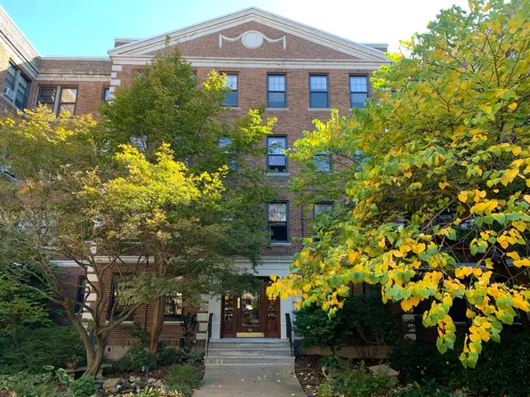 66 Queensberry St, Boston, MA