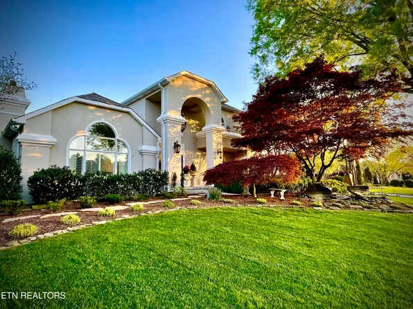 3504 Riveredge Cir, Knoxville, TN 37920