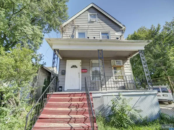 9 Weber Pl, Irvington, NJ 07111