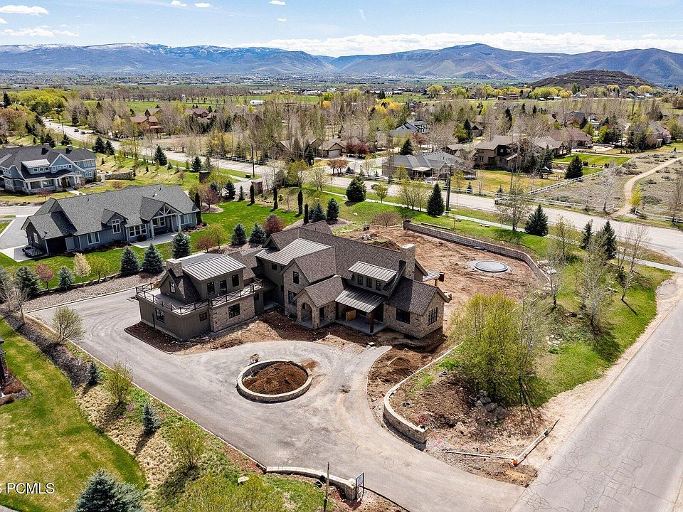 1st image of 1070 Interlaken Dr