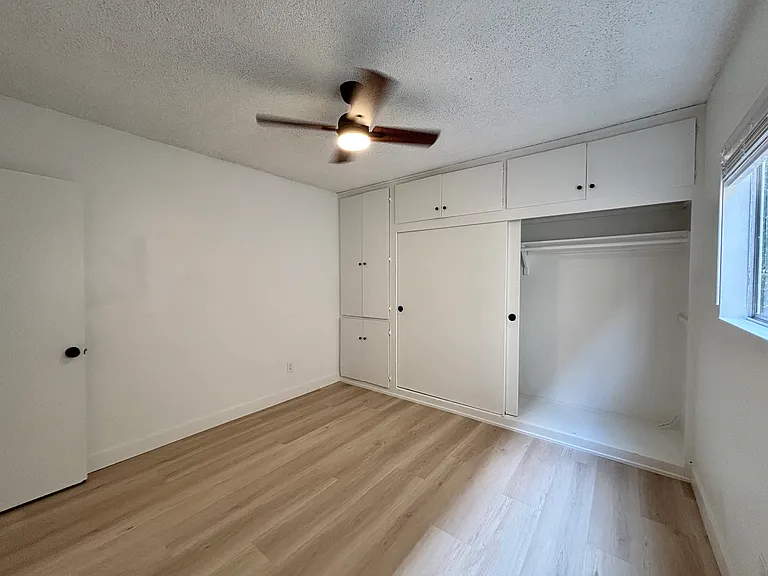 2126 W 182nd St #2 — Photo 5