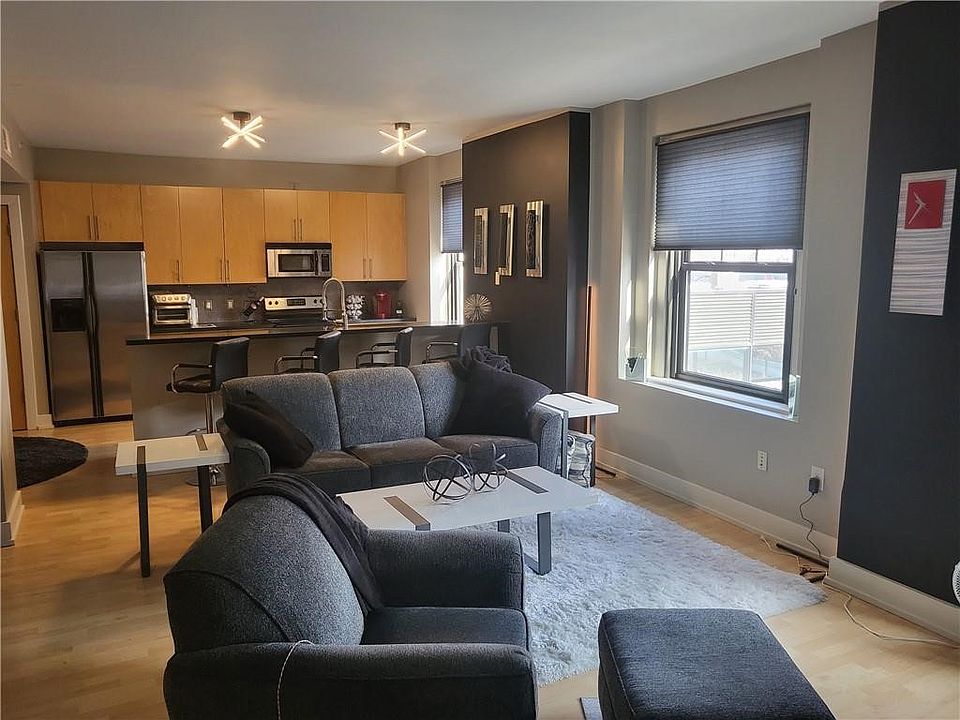 1st image of 400 Walnut St Suite 303