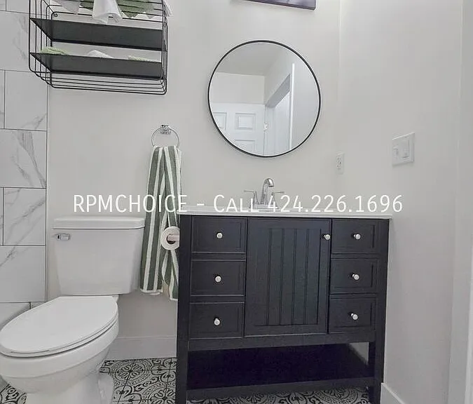 220 E 83rd St — Photo 10