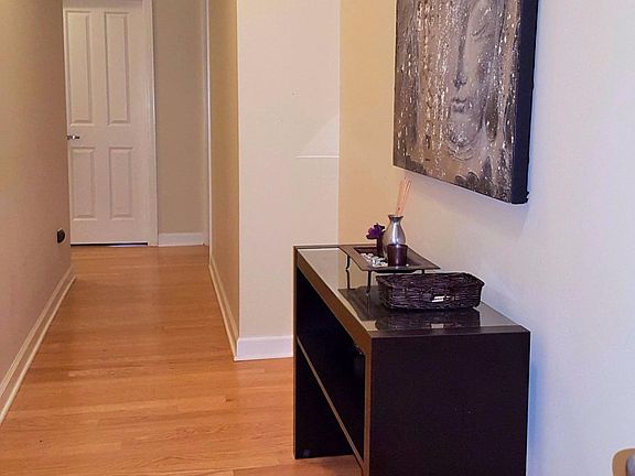 2nd image of 1250 S Michigan Ave APT 1210
