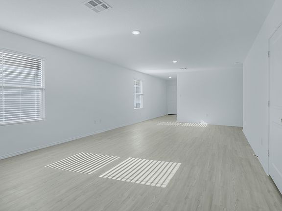 4th image of 1623 Knoll Brk
