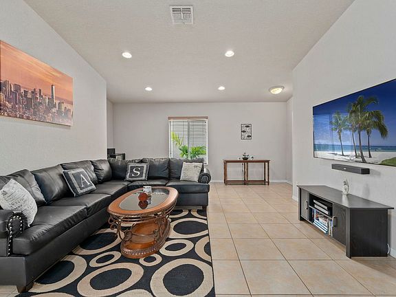 5th image of 2053 SW Providence Pl
