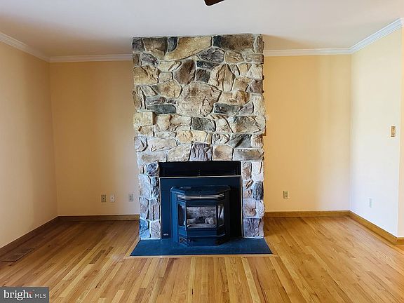 5th image of 30844 River Rd