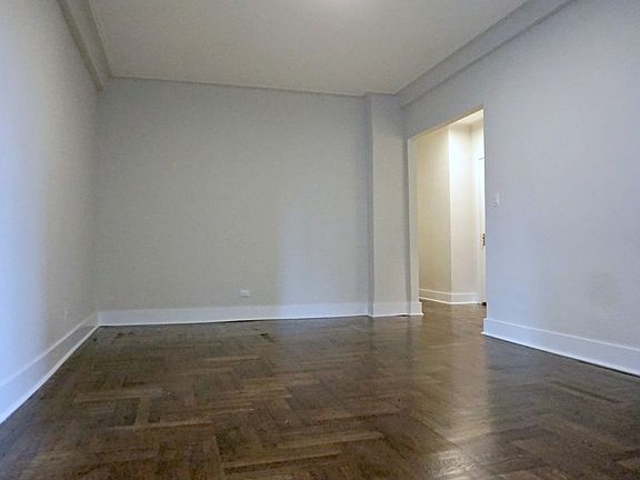 3rd image of 698 W End Ave #6CC