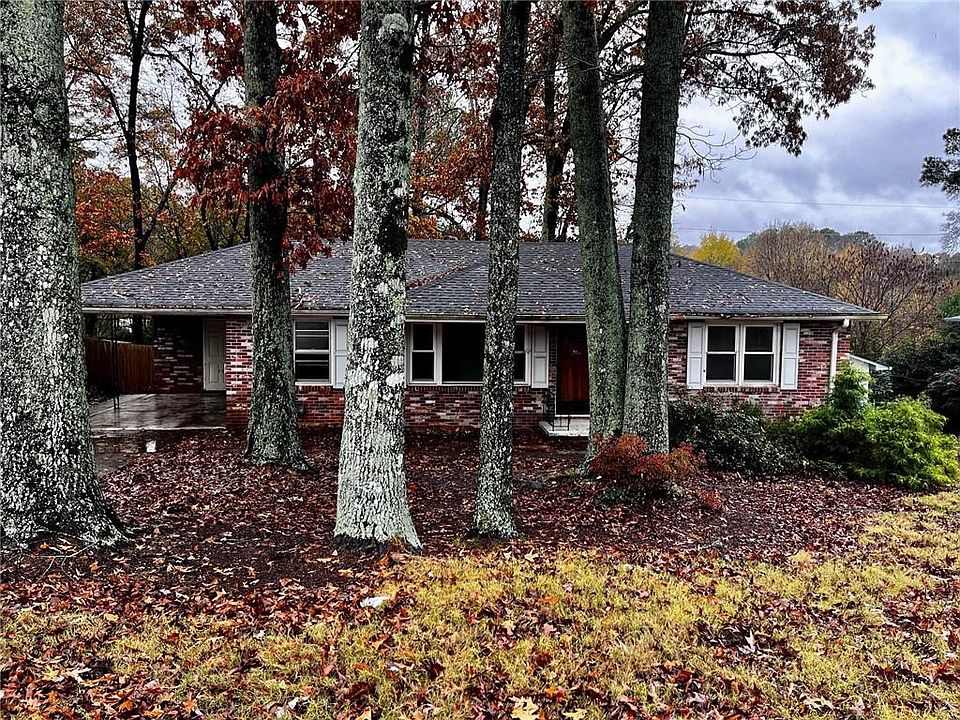 1st image of 56 Larose Ct SW