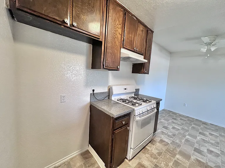 8720 Burnet Ave #21 — Photo 8