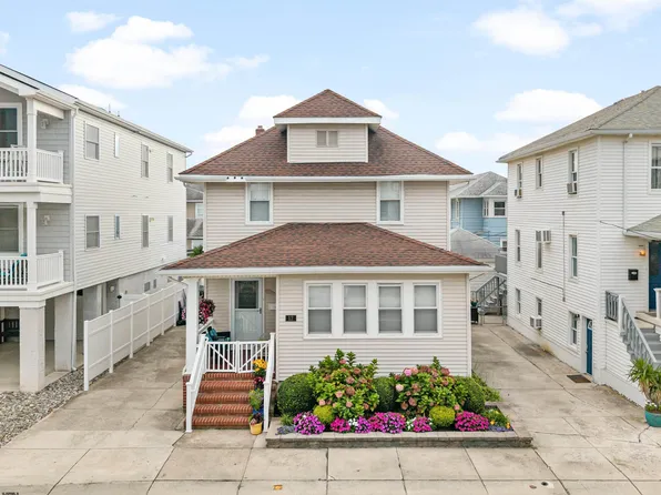 12 N Wyoming Ave, Ventnor, NJ 08406
