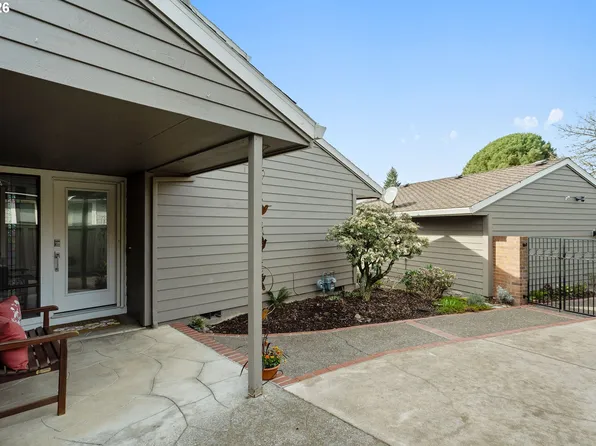 32540 SW Lake Point Ct, Wilsonville, OR 97070