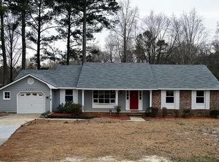 5703 Andes Ct, Fayetteville, NC 28304