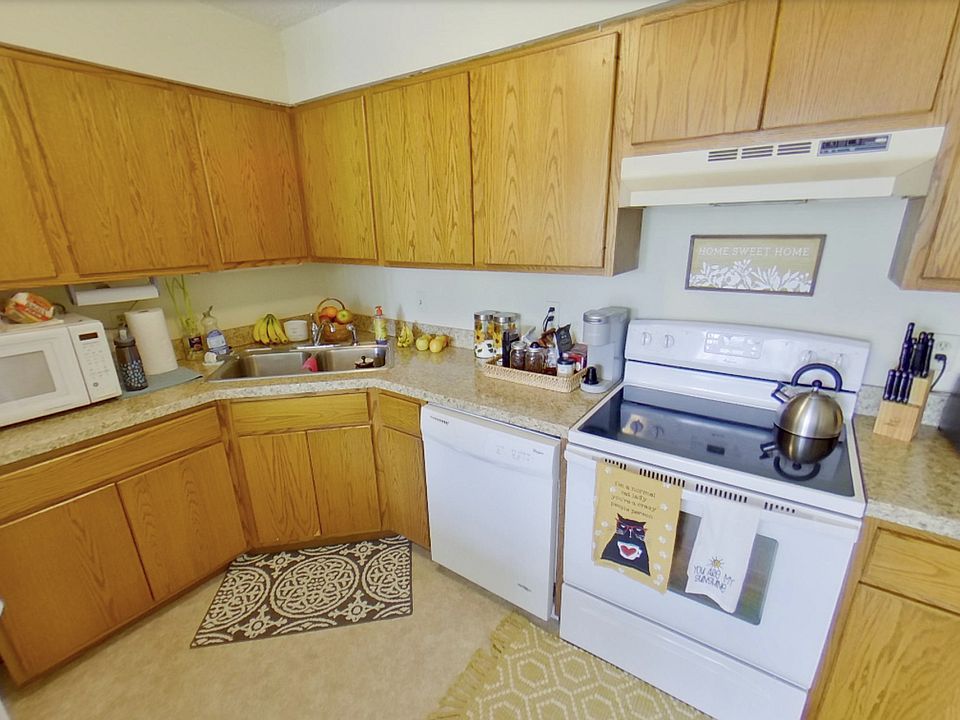 1031 Bluemont Ave 1031 Bluemont Ave Manhattan KS Zillow