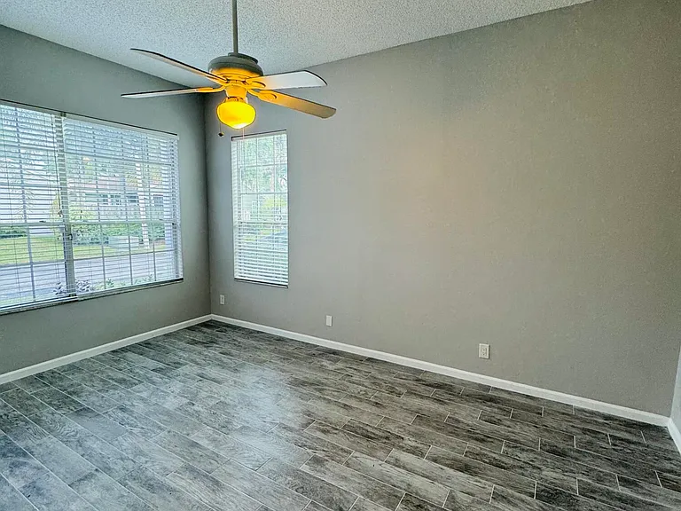 1001 Mourning Dove Ln — Photo 5