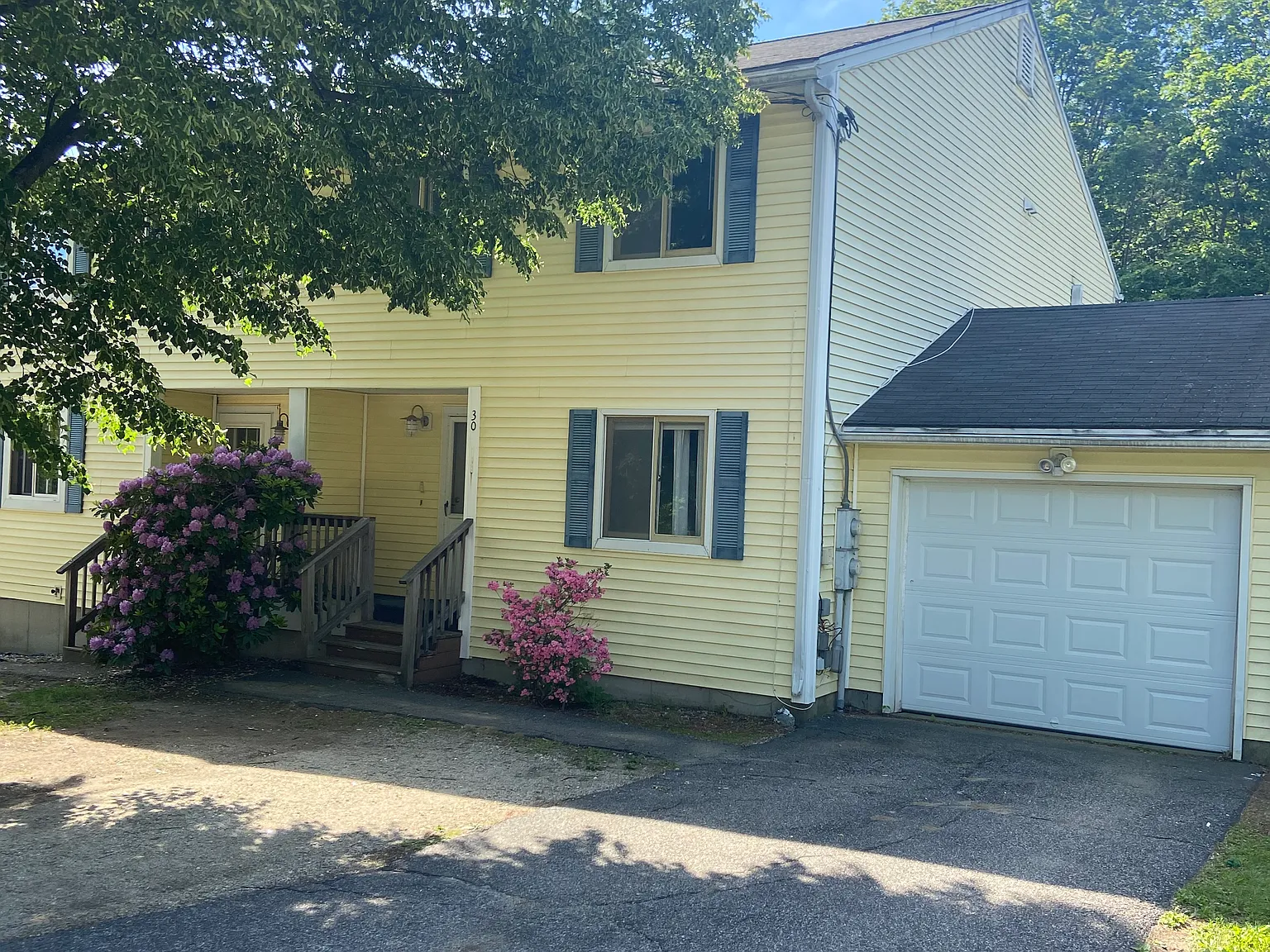 4 bed, 2.5 bath, 1576 sqft, $4,600 — Photo 1